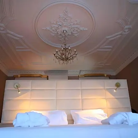 Muralha Charm House