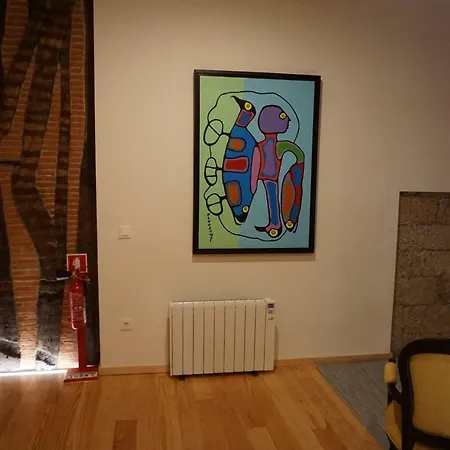 Muralha Charm House