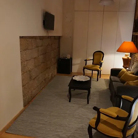 Muralha Charm House 3*