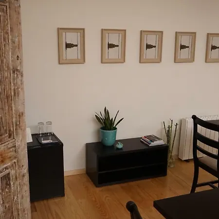 Muralha Charm House 3*