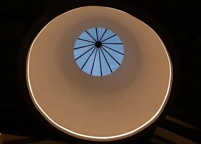 Muralha Charm House Bed & Breakfast