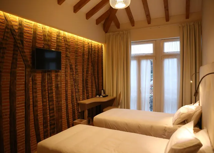 Bed & Breakfast Muralha Charm House