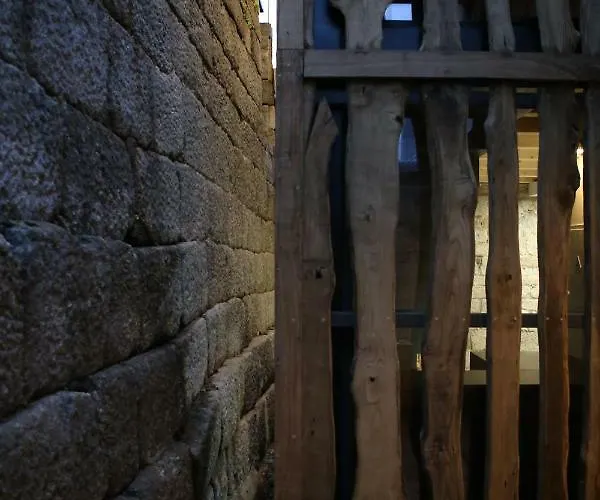 Muralha Charm House فندق مبيت وإفطار 4*