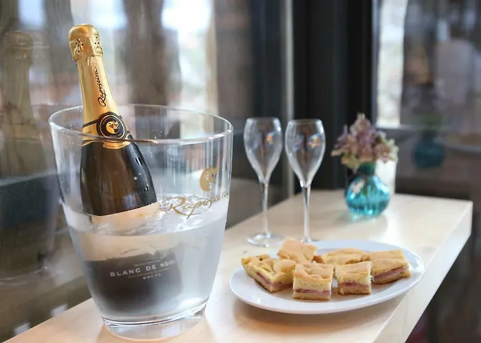 Bed & Breakfast Muralha Charm House Lamego