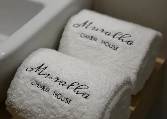 Bed & Breakfast Muralha Charm House