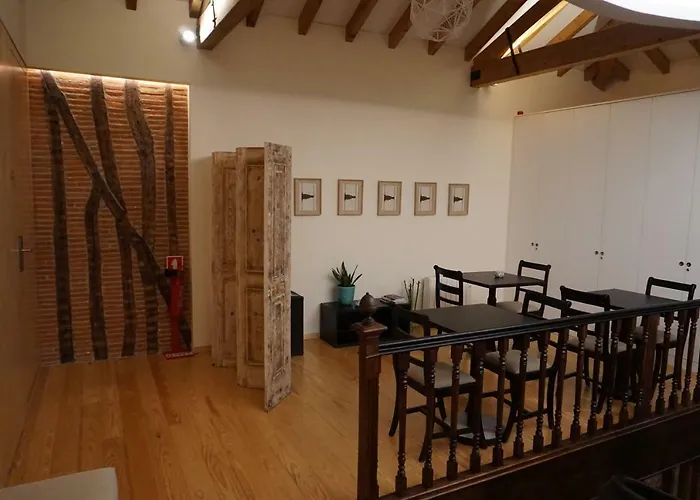 Muralha Charm House لاميغو